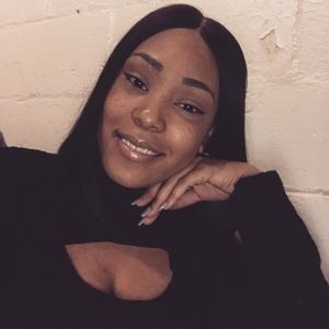 Meet your Posher, Danielle